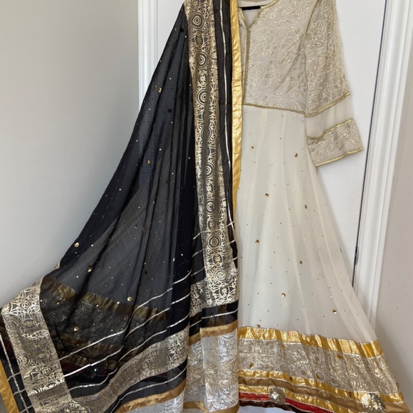 Fancy Indian Designer Anarkali Dress with dupatta set - Picture 2 of 8